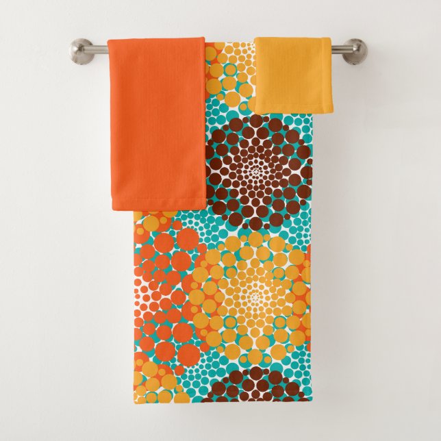 Spotted Circles  Bath Towel Set (Insitu)