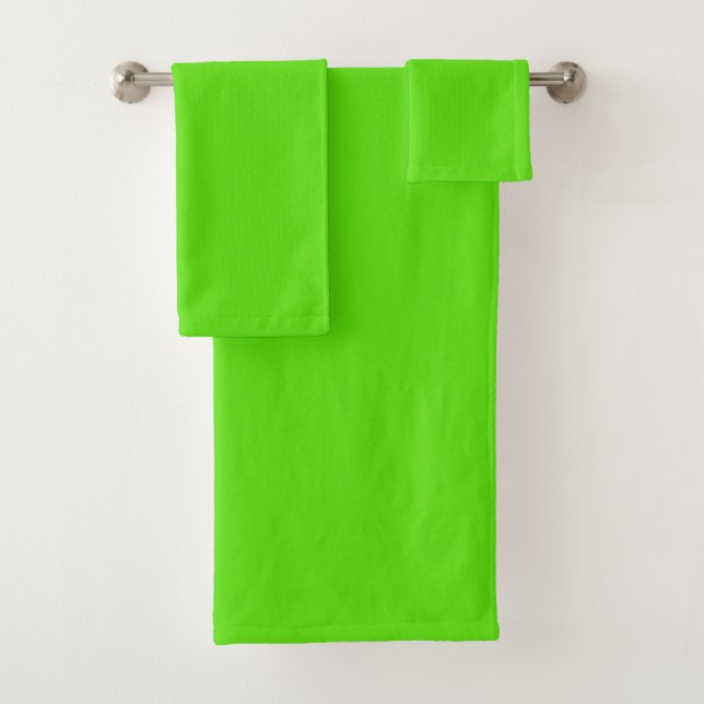 Spring Neon Green Bathroom Towel Set (Insitu)