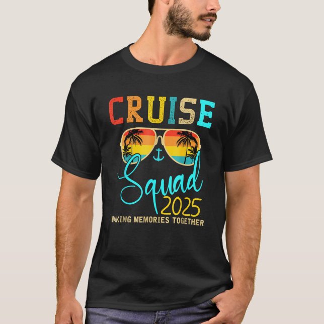Squad Crew Cruise 2025 Summer Vacation Matching Fa T-Shirt (Front)