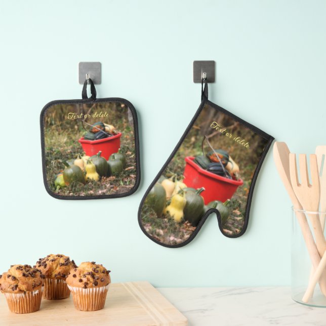 Squash Country Garden Harvest Personalised Oven Mitt & Pot Holder Set (Insitu(Hanging))