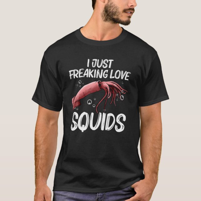 Squid Gift For Men Women Giant Squid Seafood Calam T-Shirt (Front)