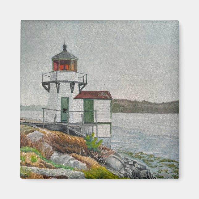 Squirrel Point Light Magnet (Front)