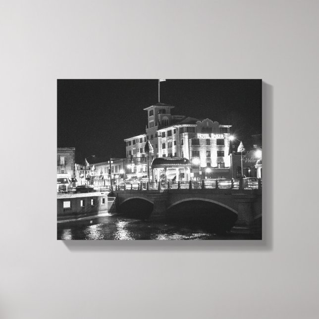 St. Charles, Illinois Canvas Print (Front)