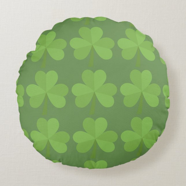 St. Patrick Irish Shamrock Clovers Pattern Green Round Cushion (Front)