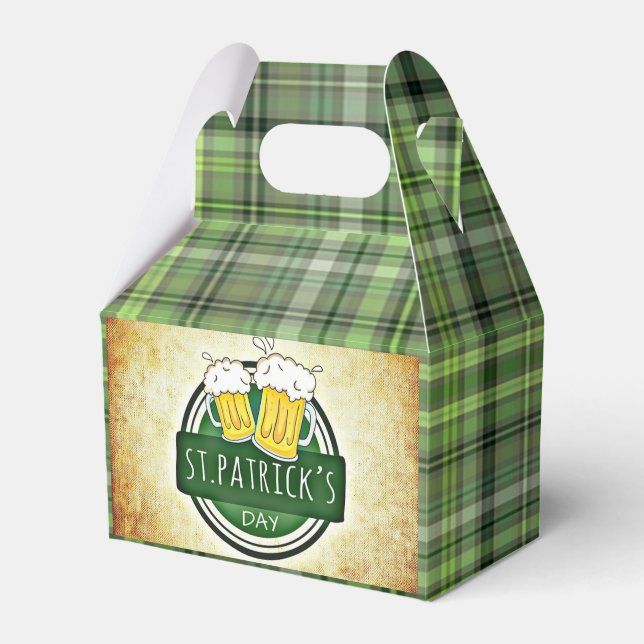 St.Patrick`s Day,Green Irish Plaid Favour Box (Front Side)