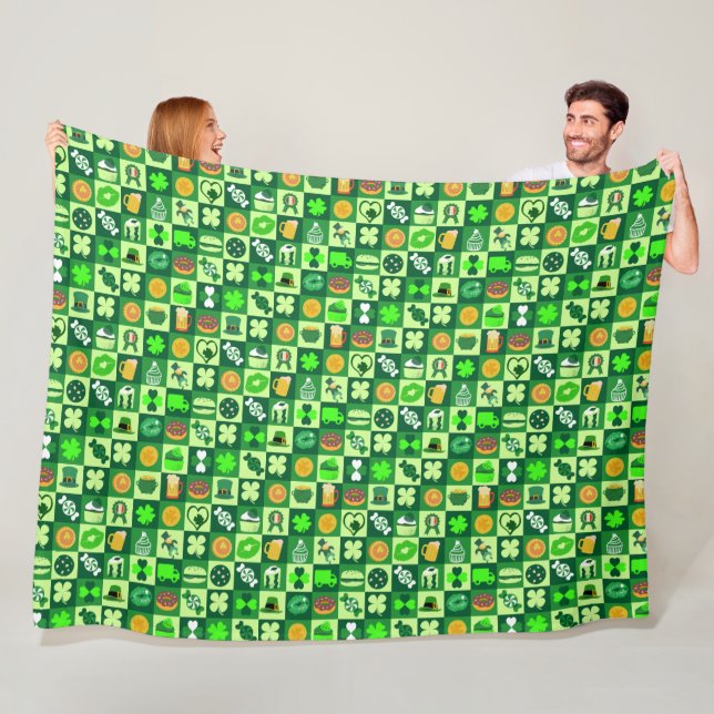 St. Patrick’s Day Icons Seamless Pattern Fleece Blanket (In Situ)