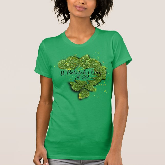 St. Patrick’s Day | Shamrocks | sparkling hearts  T-Shirt (Front)