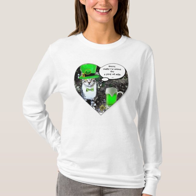 ST PATRICK'S DAY CAT WITH GREEN IRISH BEER / HEART T-Shirt (Front)