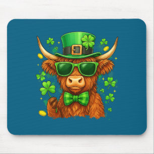 St. Patricks Day Funny Heifer Cow Shamrocks Men Wo Mouse Pad