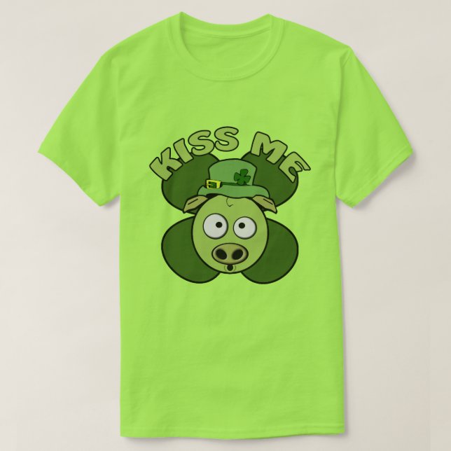 St Patricks Day Green Kiss Me Pig T-Shirt (Design Front)