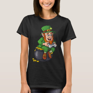 St Patricks Day Leprechaun Video Game Controller B T-Shirt