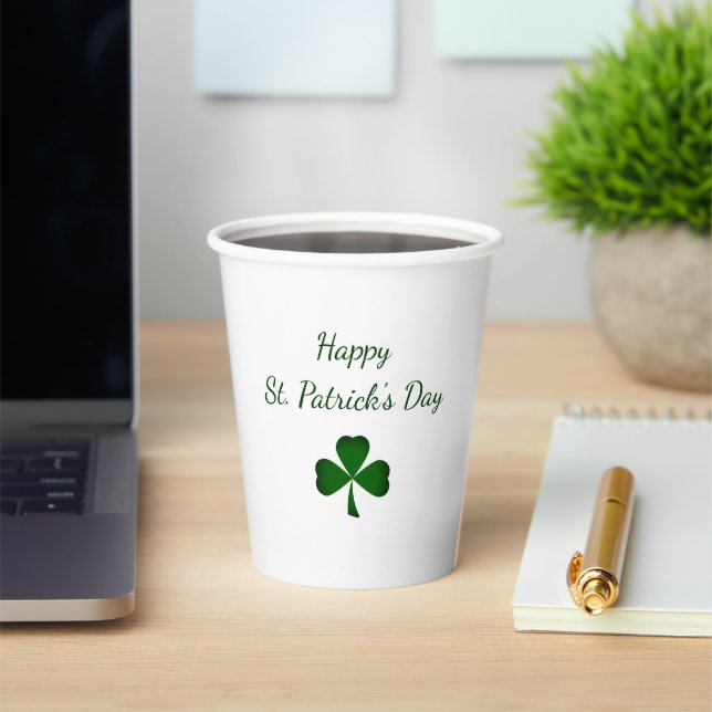 St. Patrick's Day Party Green Shamrock Paper Cups (Insitu)