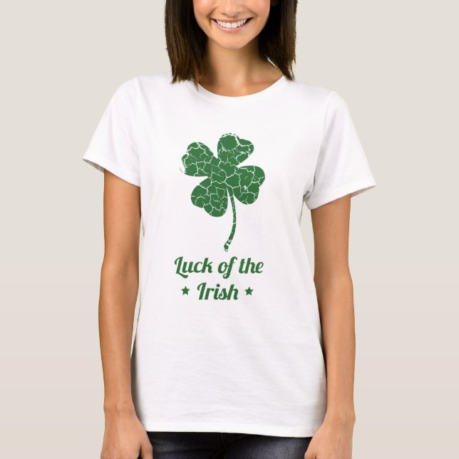 st patricks distressed lucky clover T-Shirt (Front)