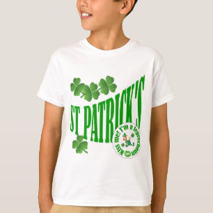 St Patrick's, kiss me i'm a leprechaun T-Shirt