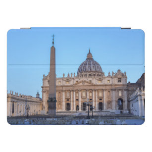 St. Peter's Square in Vatican City - Rome, Italy iPad Pro Cover