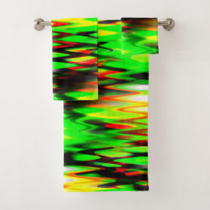 Stained red and green forming abstract zigzag bath towel set