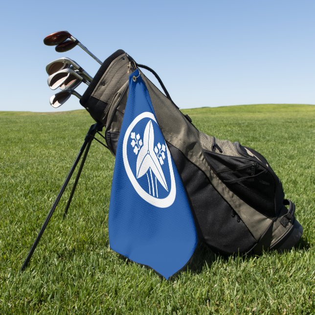 Standing arrowhead in a circle golf balls towel (Green)