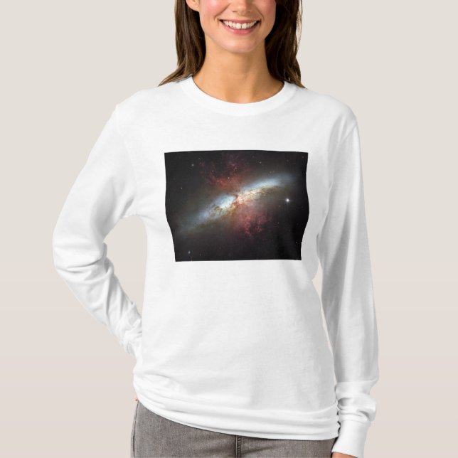 Starburst galaxy, Messier 82 T-Shirt (Front)