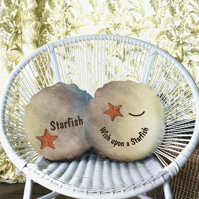 Starfish Smiling Face Winking Whimsical Round Cushion (Creator Uploaded)