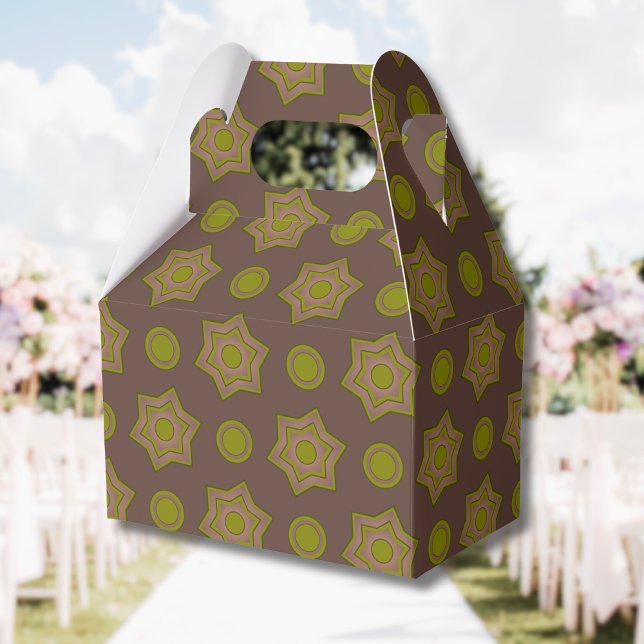 Stars and circles in brown and green favour box (Creator Uploaded)