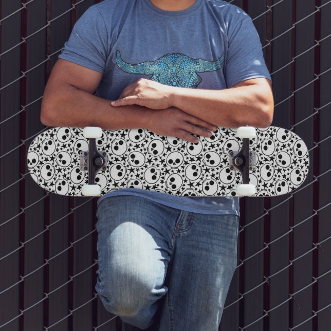 Stars and Skulls Skateboard (Outdoor 3)