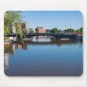 state street bridge crossing milwaukee river mouse pad