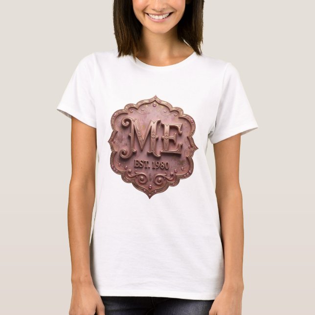 Statement Gold ME EST 1980 Print T-Shirt (Front)