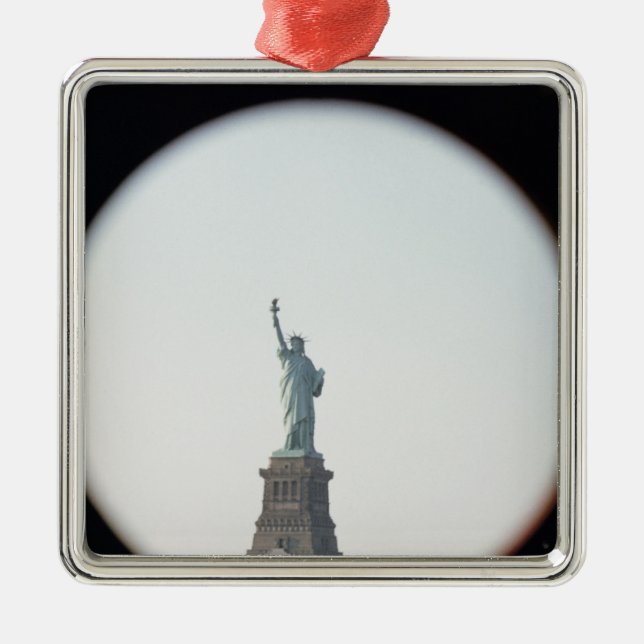Statue of Liberty, 1886 Metal Tree Decoration (Front)