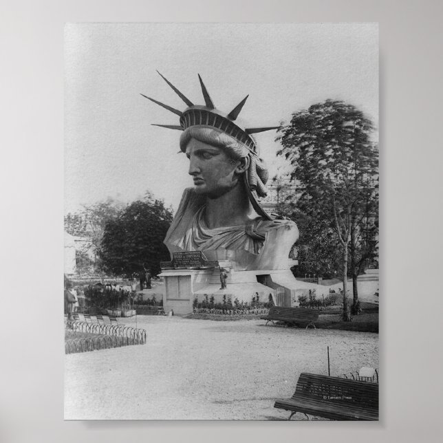 Statue of Liberty Head - Paris Park Poster (Front)