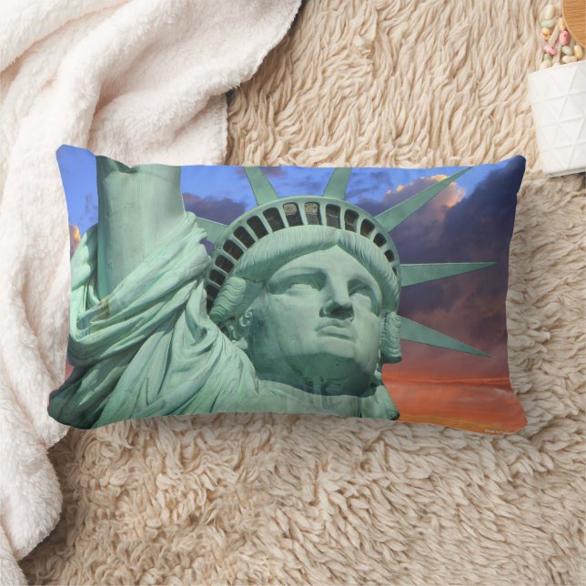 STATUE OF LIBERTY LUMBAR CUSHION (Blanket)