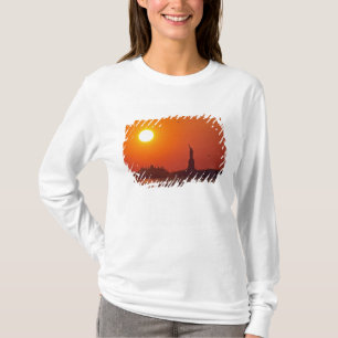 Statue of Liberty, New York Harbour, NY, USA, T-Shirt