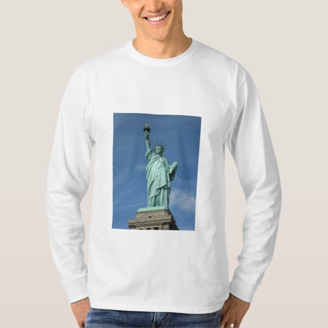 Statue of liberty photo T-Shirt (Front)