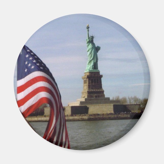 Statue of Liberty with American Flag Magnet (Front)