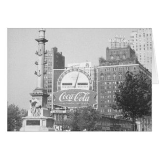 Statue on american city square B&W