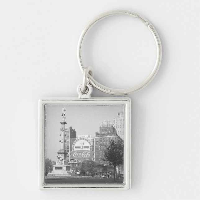 Statue on american city square B&W Key Ring (Front)