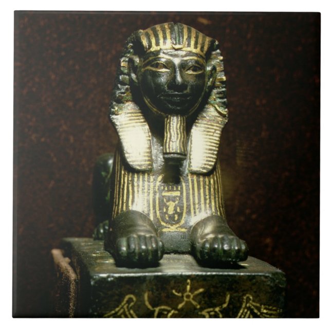 Statuette of a sphinx of King Tuthmosis III, New K Tile (Front)