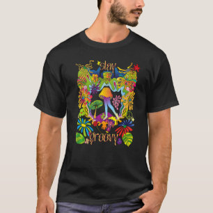Stay Groovy Vintage 70s Mushroom Hippie Grunge Alt T-Shirt