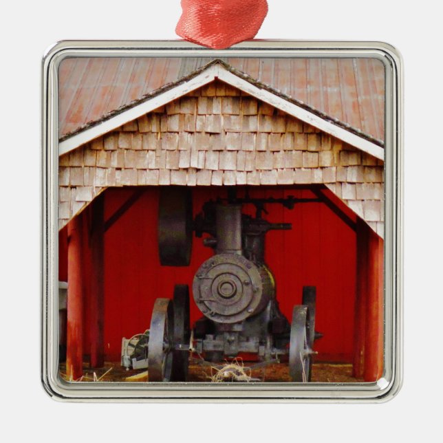 Steam powered Antique Tracter Metal Tree Decoration (Front)