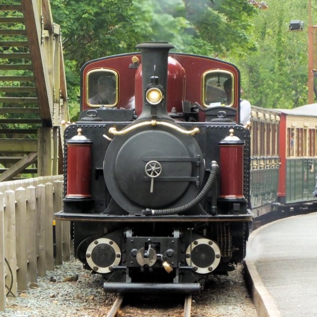 STEAM TRAINS CLASSIC ROUND STICKER (Creator Uploaded)