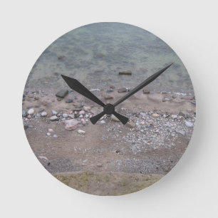 Steine in der Ostsee Round Clock