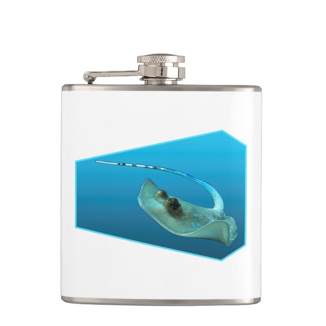 Stingray moving! Design gradient blue background | Hip Flask (Front)