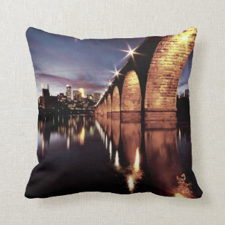 Stonearch Skyline Cushion
