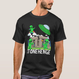 Stonehenge England Souvenir Aliens & Flying Sauce T-Shirt