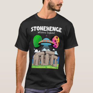Stonehenge England Souvenir Flying Saucer In Spac T-Shirt