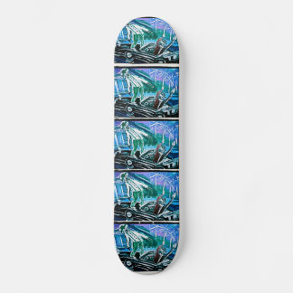STRAIGHT JACKIN III CLOSE UP SKATEBOARD