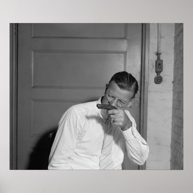 Straight Shooter: 1937 Poster (Front)