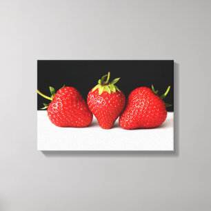 Strawberries Bl Ov Wt 16.50x11(41.25x27.5cm) waca Canvas Print