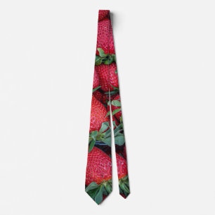 Strawberries with green leaves tie