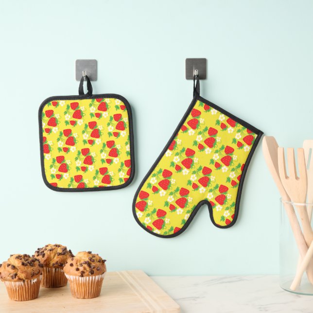 Strawberry and Flowers Pattern Yellow Oven Mitt & Pot Holder Set (Insitu(Hanging))