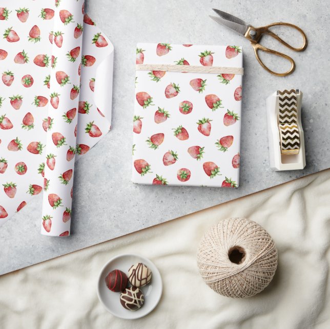 Strawberry Birthday Wrapping Paper (Crafts)